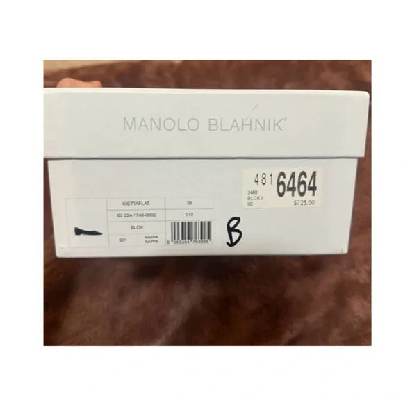 Manolo Blahnik
Gala Lambskin Point-Toe Ballerina Flats size 9
Black - Picture 2 of 7